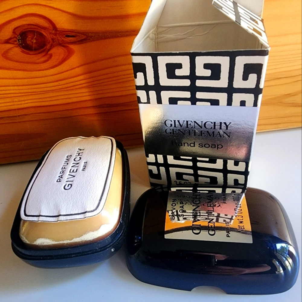 GIVENCHY GENTLEMAN Hand Soap